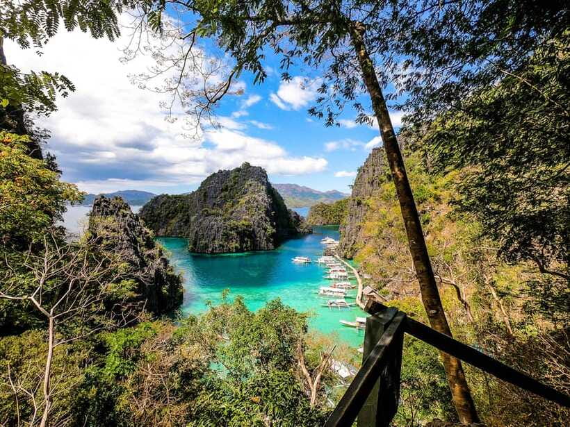 Coron Island Hopping: Super Ultimate Private Tour - Barracuda Lake and its shifting water