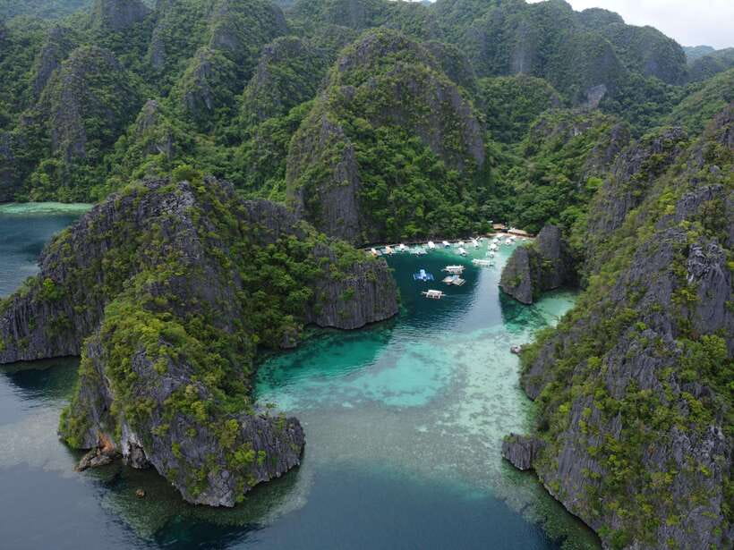 CORON:ISLAND TOUR A Lakes and Snorkeling with Corals - Twin Peaks Coral Garden and the advertised Secret Lagoon