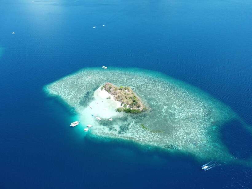 CORON:ISLAND TOUR A Lakes and Snorkeling with Corals - The guide and crew can shape the experience
