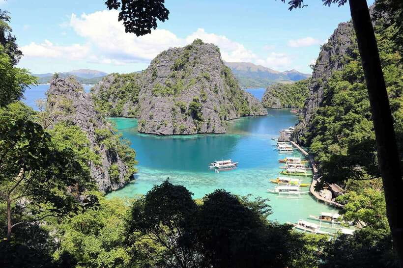 CORON:ISLAND TOUR A Lakes and Snorkeling with Corals - Kayangan Lake: the day’s signature stop