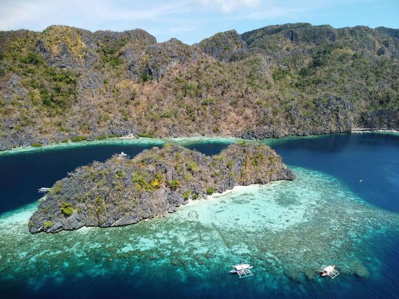 Coron: Island Tour B w/ Snorkeling & Lagoon Adventures - Barracuda Lake and its strange water layers