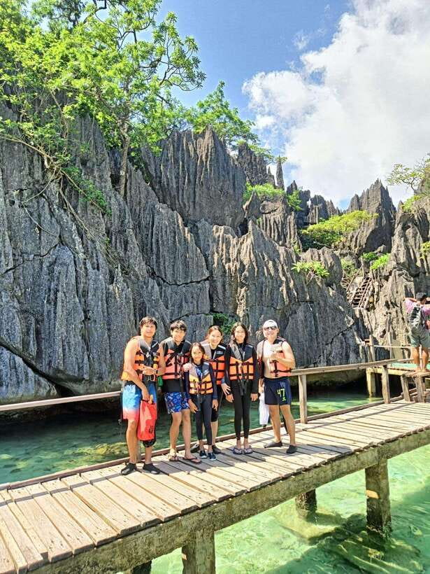 Coron: Island Tour B w/ Snorkeling & Lagoon Adventures - Skeleton Wreck at only 5 meters