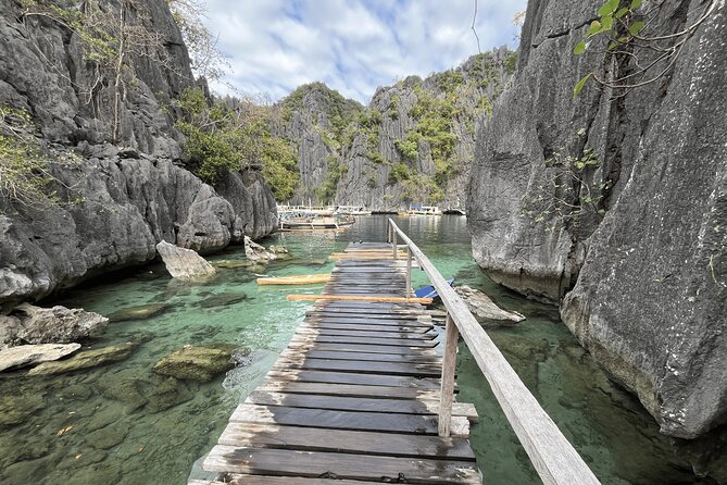 Coron Island Ultimate Tour: Private Boat and Tour Guide - Twin Lagoon: where warm and cool water meet
