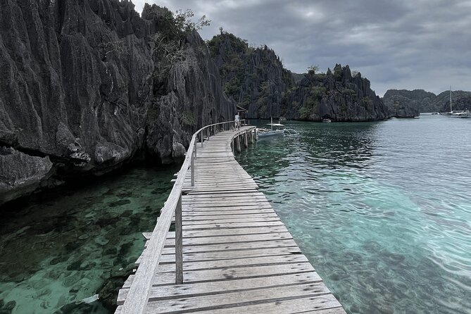 Coron Island Ultimate Tour: Private Boat and Tour Guide - Kayangan Lake: a steep climb for the famous view