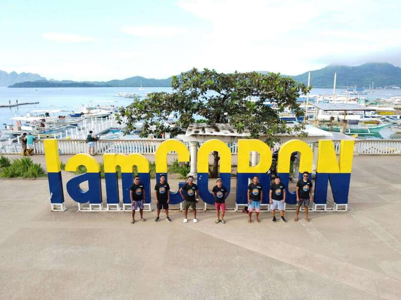 Coron: Kayangan Lake, Twin Lagoon, and Siete Pecados Tour - Twin Lagoon and the changing water