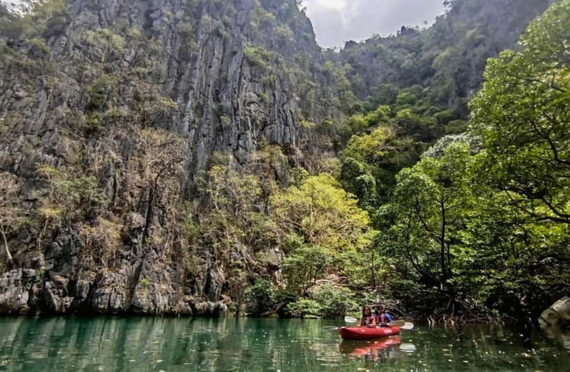 Coron: North Face Kayaking Tour with Lunch and Snorkeling - Your 8 A.M. start and transfer from Coron town