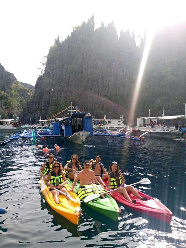Coron/Palawan: Coron Super Ultimate Tour with Lunch - Pickup, briefing, and the ride to the island