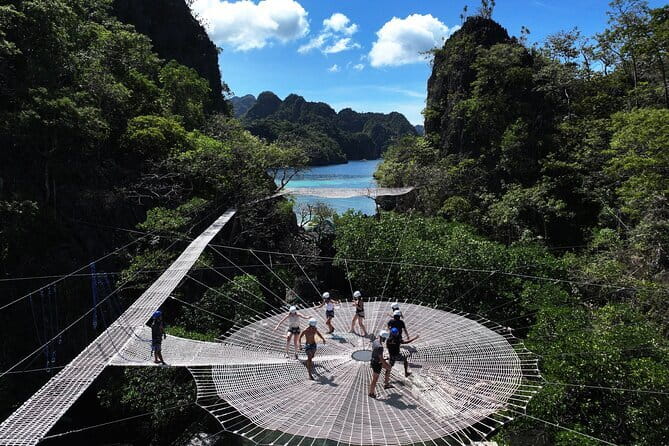 Coron Parasailing Adventure - Is $43 a Fair Price?