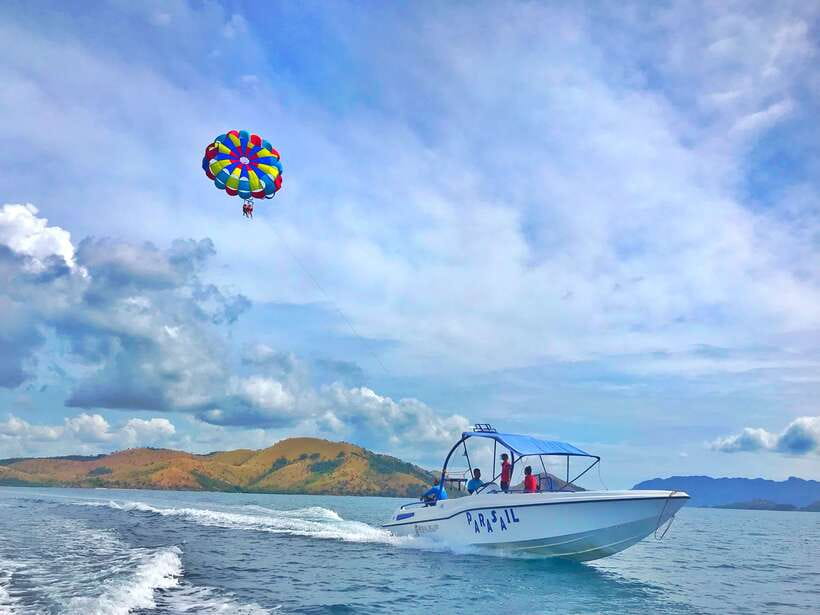 Coron: Parasailing Experience - Safety Briefing Before Takeoff