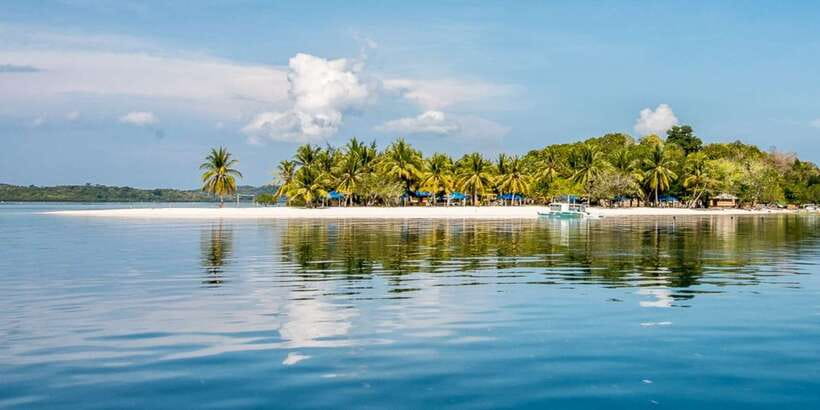 Coron Private Tour D: Reef and Wrecks - What lunch and the boat arrangements mean