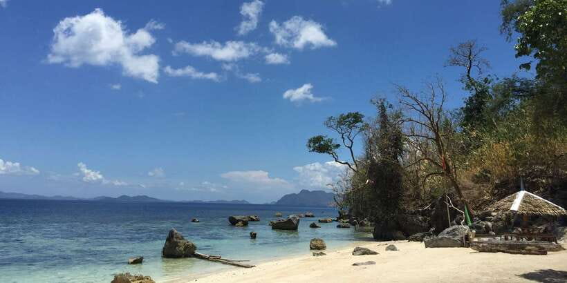 Coron: Private Tour with Kayangan Lake and Twin Lagoon - Guide quality can shape the whole day