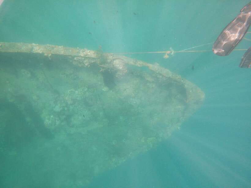 CORON:REEF AND WRECK - 2 JAPANESE WRECK AND PASS ISLAND TOUR - From Lualhati Park to the open sea