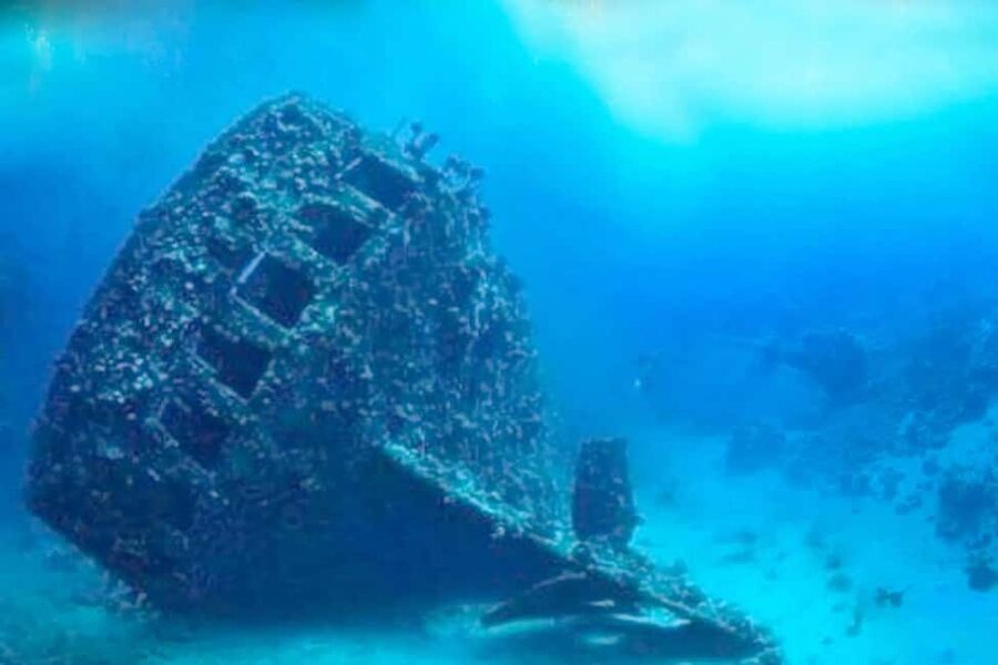 Coron: Reefs and Wrecks Tour with Snorkeling Equipment - Starting between 8:00 and 8:30 AM