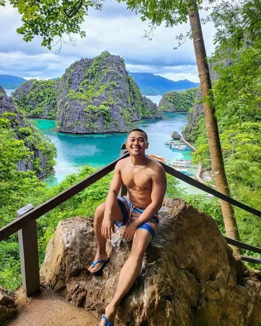 Coron: Super Ultimate 7 Destination with Lunch & Transfer - Kayangan Lake and the 360-step climb