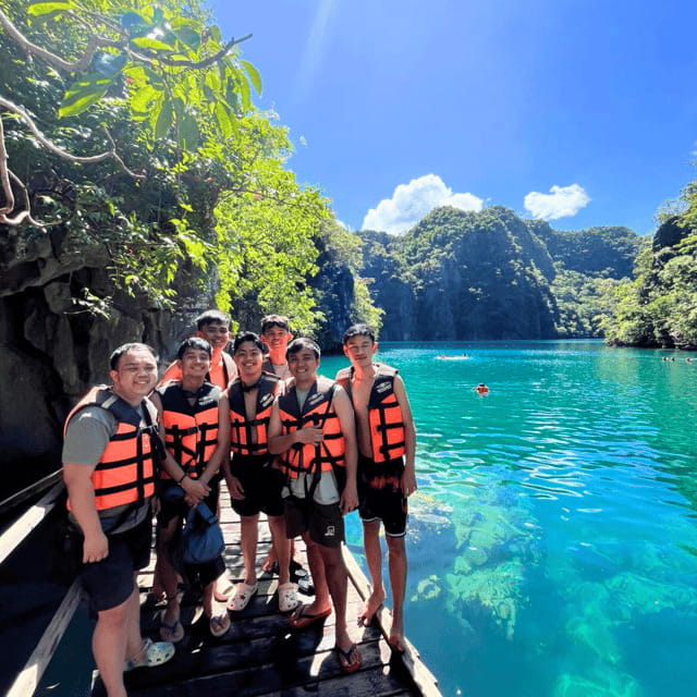 Coron: Super Ultimate Island-Hopping with Lunch & Transfers - Barracuda Lake and the warm-cool water effect