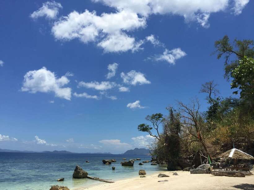 Coron Tour A: Kayangan Lake & Quin Reef Tour with Lunch - Kayangan Lake and its short uphill climb