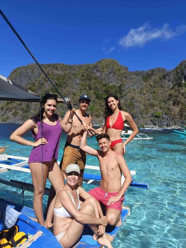 Coron Ultimate Tour: 7 Destinations with Lunch & Transfers - Transport, timing, and what you actually need