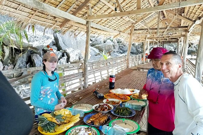 Coron Ultimate Tour - Full Day Group Tour w/ Lunch - Kayangan Lake and the famous viewpoint