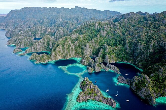 Coron Ultimate Tour - Full Day Group Tour w/ Lunch - Twin Lagoon’s warm and cool water