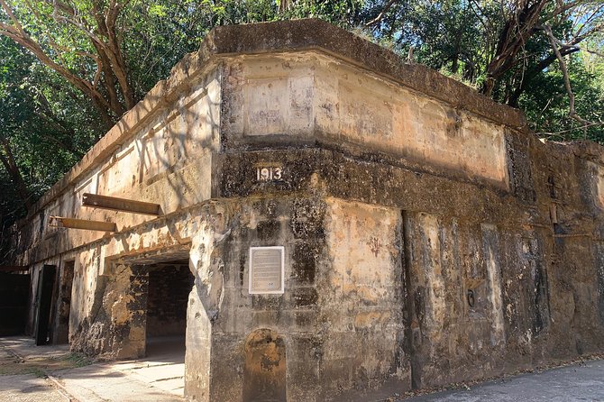 Corregidor day tour via Manila to Bataan - The early Manila pickup sets the tone