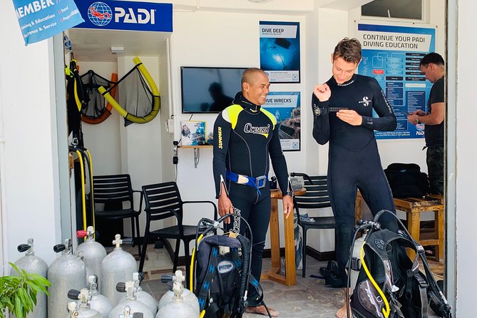 DiveGurus - Open Water Diver Course SSI/PADI - The meeting point and daily practicalities