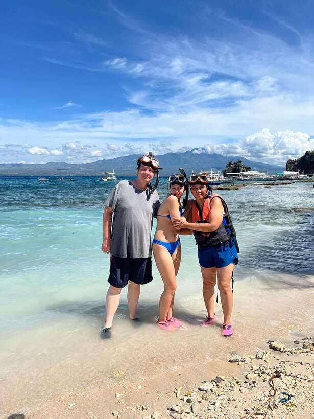 Dumaguete Apo Island Snorkel with turtle Tour - The return boat and the long afternoon
