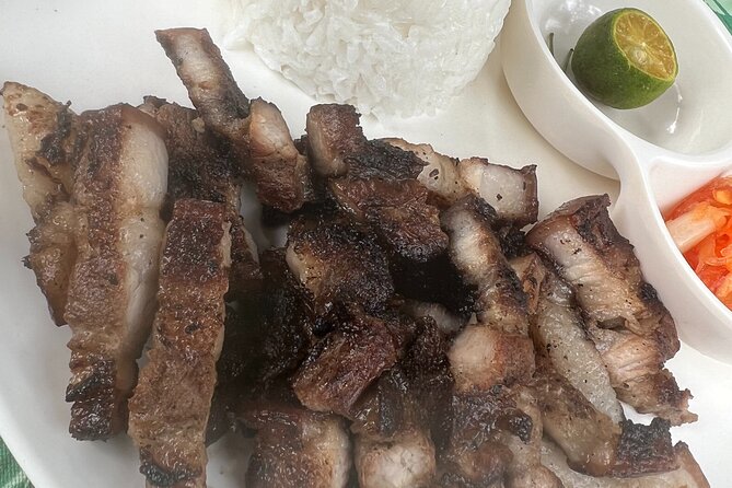 Dumaguete Foodie Tours in English - Trying a Filipino-made German-style craft beer