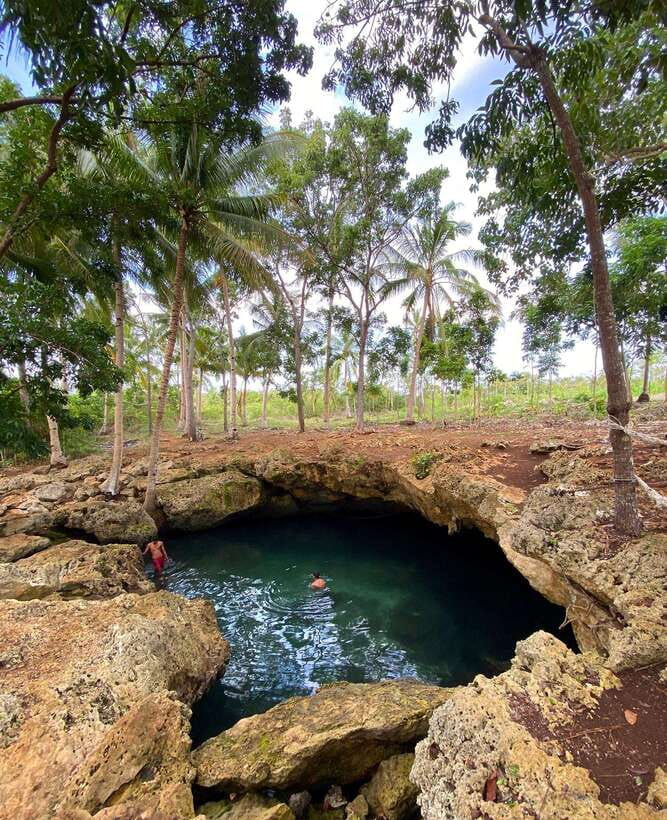 East Bohol Private Tour: Anda, Waterfalls & Lamanok Island - Cadapdapan Rice Terraces and lunch above the fields