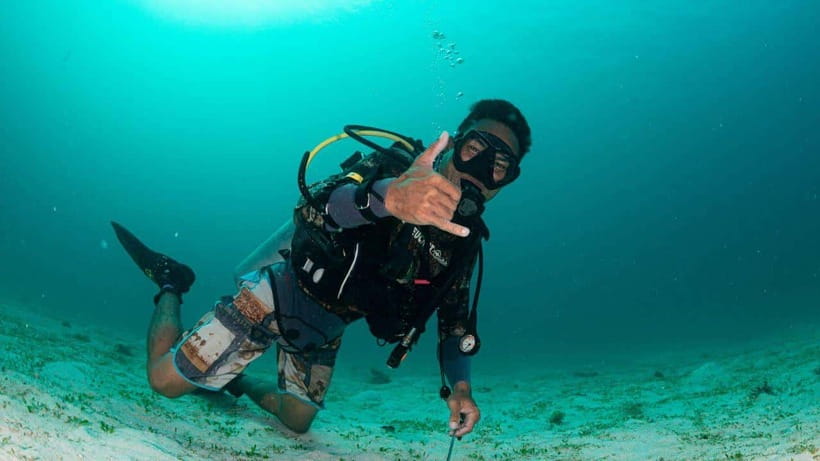 El Nido: Discover Scuba Diving with Manta Rays in Sibaltan - The Instructors Make the Biggest Difference