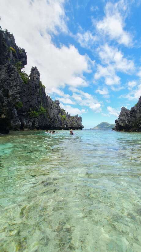El Nido: Island Hopping and Snorkeling Private Boat Tour C - Lunch is more than a quick packed meal