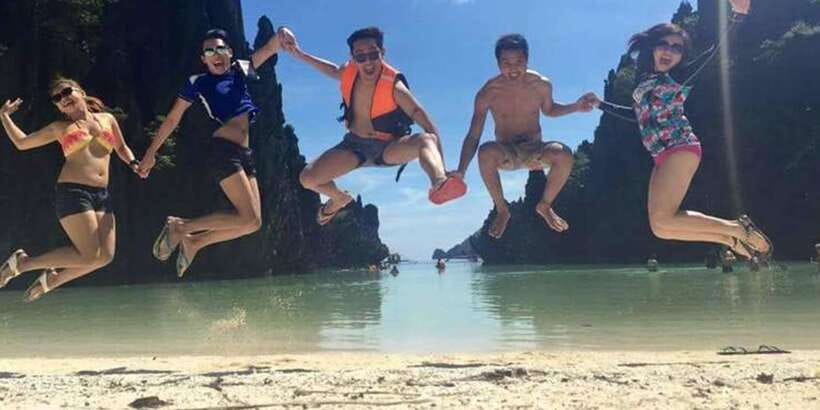 El Nido: Island Hopping Tour A Lagoons and Beaches - Seven Commandos Beach: the easygoing beach stop