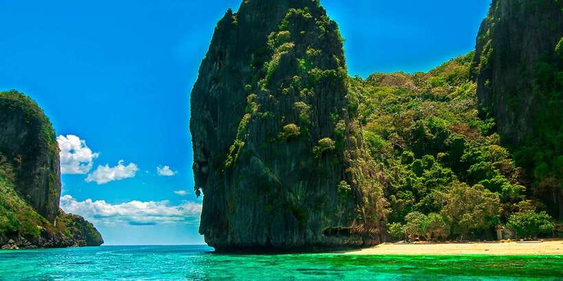 El Nido: Island Hopping Tour A Lagoons and Beaches - Snorkeling: good water, uneven conditions