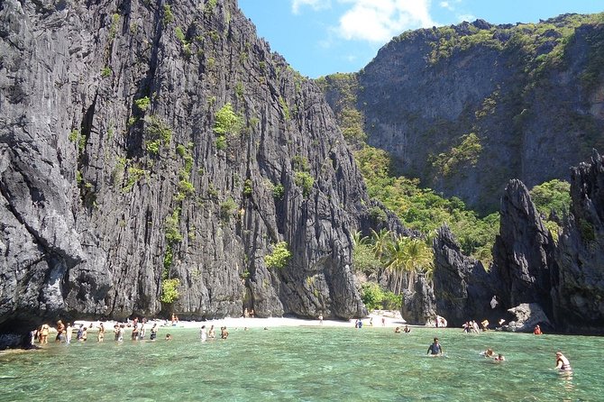 El Nido Island Hopping Tour A with Lunch - Starting at Mabuhay Sports Bar at 9:00 a.m.