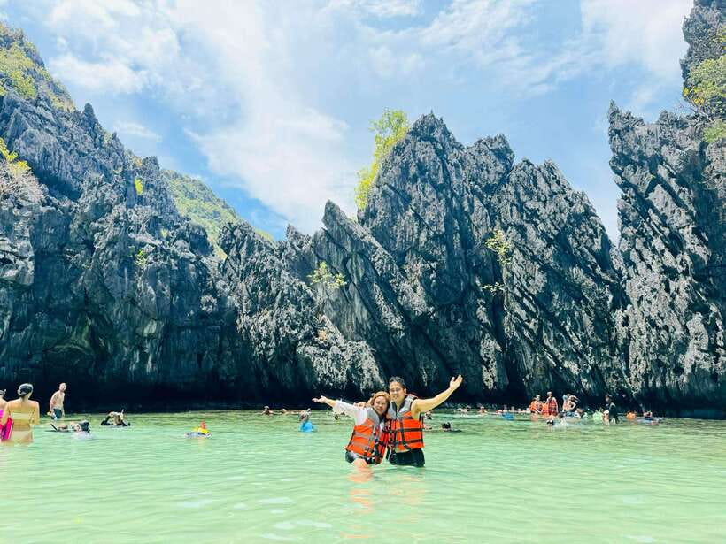 El Nido: Island Hopping TOUR A with Lunch, Transfer & EDTF - Seven Commandos Beach: the sandy finale