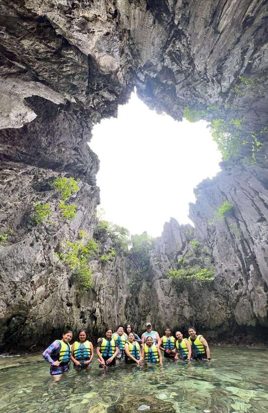 El Nido: Island Hopping Tour C with Lunch EDTF included - What the $59 price really covers