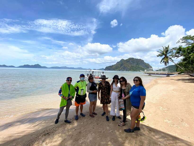 El Nido: Island Hopping Tour C with Lunch EDTF included - Matinloc Shrine and the best high view