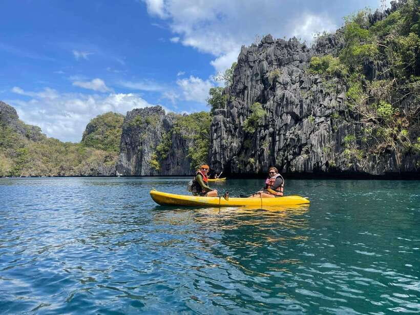 El Nido: Island Hopping Tour C with Lunch EDTF included - What the boat ride is really like
