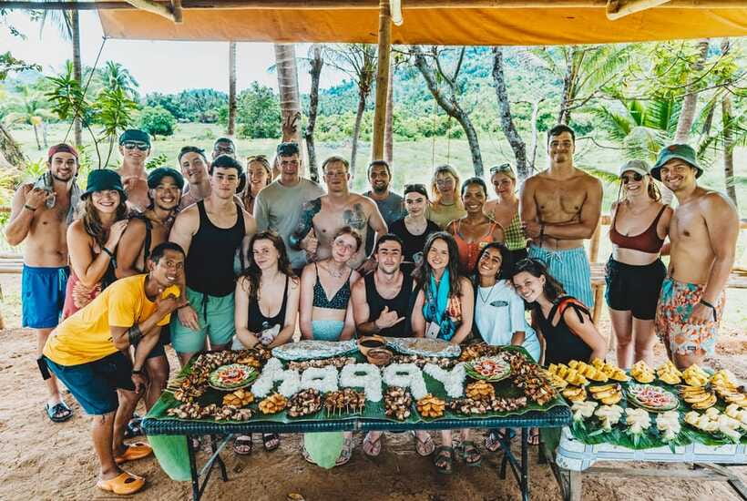 El Nido: Jeepney Adventure Tour with Lunch - Nacpan Beach saves the best light for last