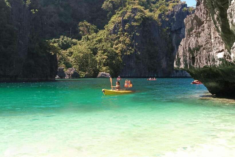 El Nido: Tour A (Big & Secret Lagoon, Shimizu, 7 Commando) - Starting early at Grounded Arabica Coffee