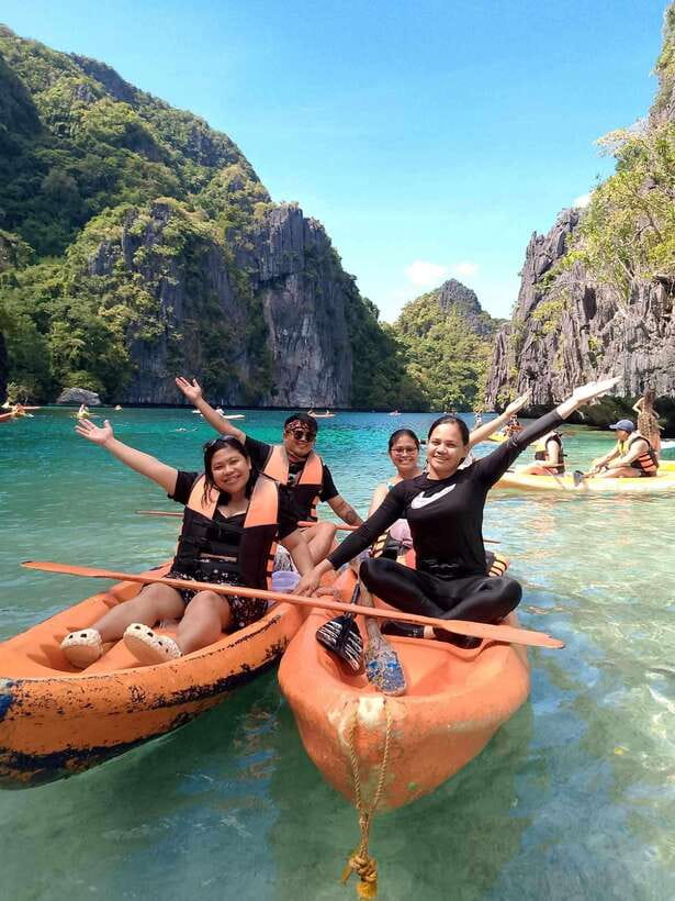 El Nido: Tour A (Big & Secret Lagoon, Shimizu, 7 Commando) - Seven Commandos Beach, your first taste of the bay