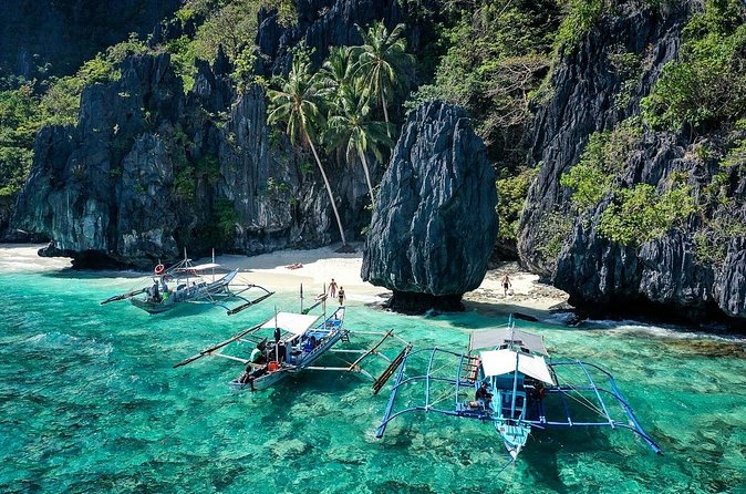 El Nido Tour B - Private Tour with Lunch (Full Day) - Cathedral Cave’s dramatic limestone entrance