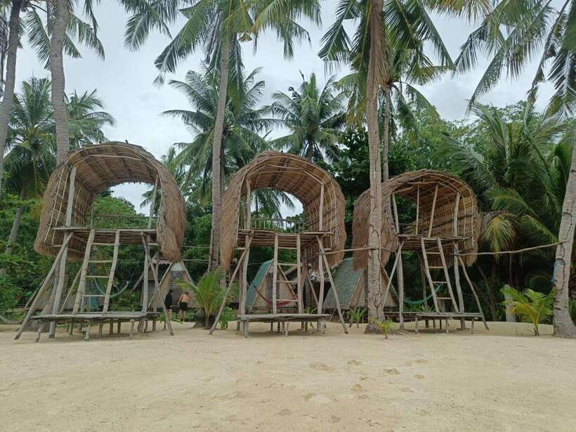 From Coron Town: Beaches and Islands Boat Tour with Lunch - Bulog Island: one hour of free time