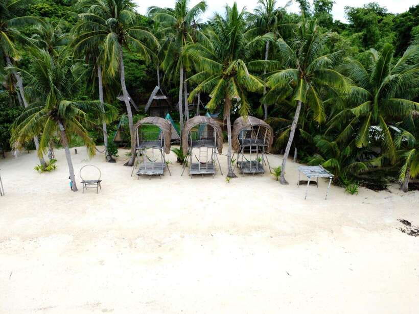 From Coron Town: Beaches and Islands Boat Tour with Lunch - Lunch, snacks, and the rhythm of the day