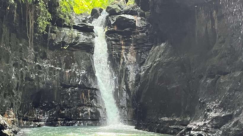 From Manila: Pagsangjan Falls and Hidden Valley Day Trip - Leaving Makati for the countryside