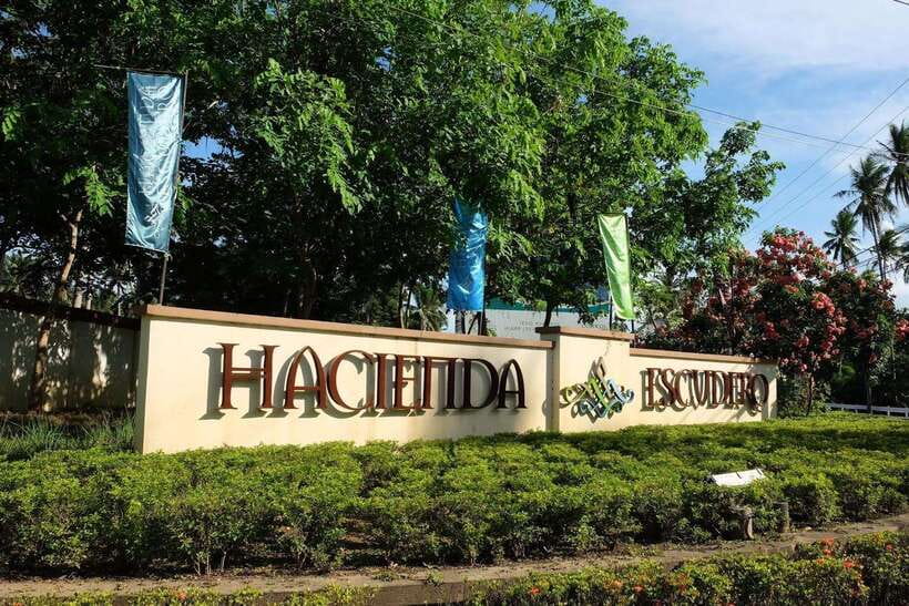 From Manila: Villa Escudero Guided Tour - Starting from Manila between 7:00 and 8:00 am