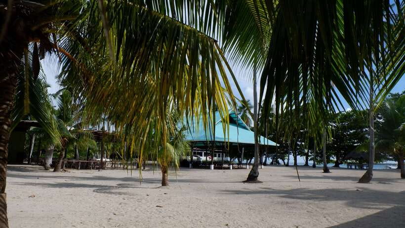 From Puerto Princesa: Honda Bay Island Hopping Full-Day Tour - Packing for heat, water, and waiting time