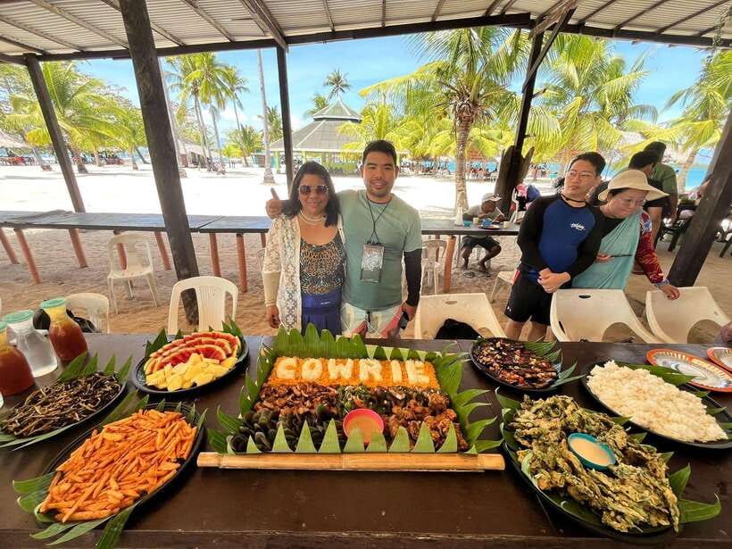 Honda Bay Island: Island Tour with Lunch & Transfer - The early hotel pickup and Honda Bay transfer