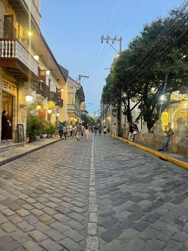Intramuros: Travel Back in 1800 Manila Philippines - Key points at a glance
