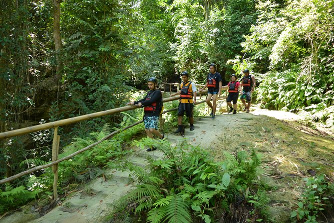 Kawasan Falls and Mantayupan Falls in One Day from Cebu - Leaving Cebu at 7 a.m. for the countryside