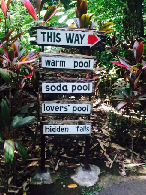 Laguna: Hidden Valley Natural Spring with private Car - The Guide, Group Size, and Practical Comfort